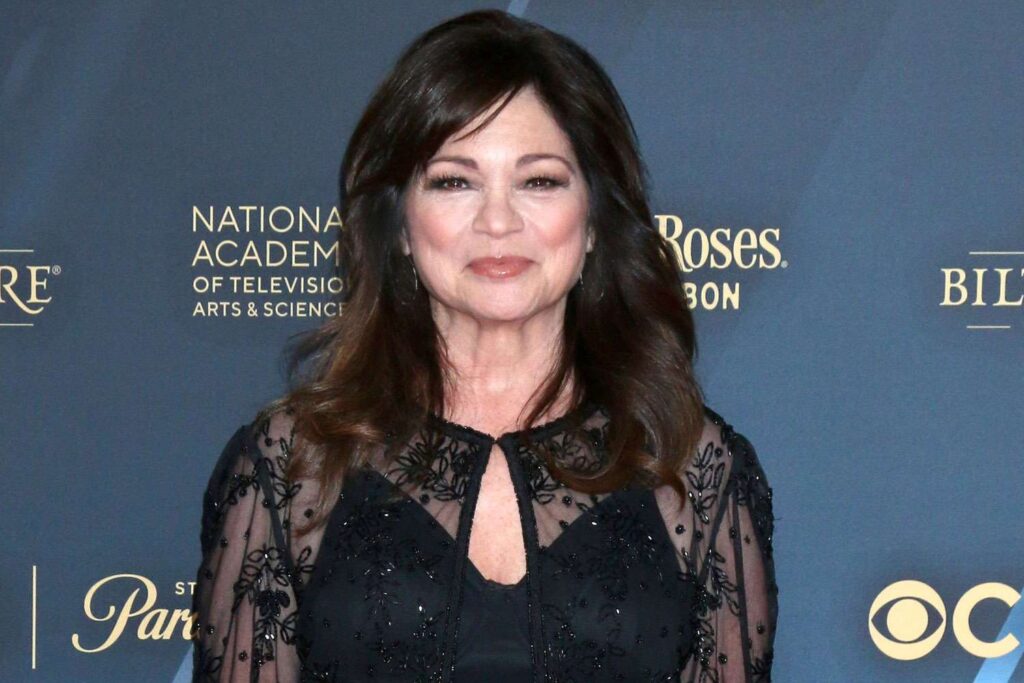 Valerie Bertinelli Shows Off Bandage on Her Leg, Jokes About Knee Age